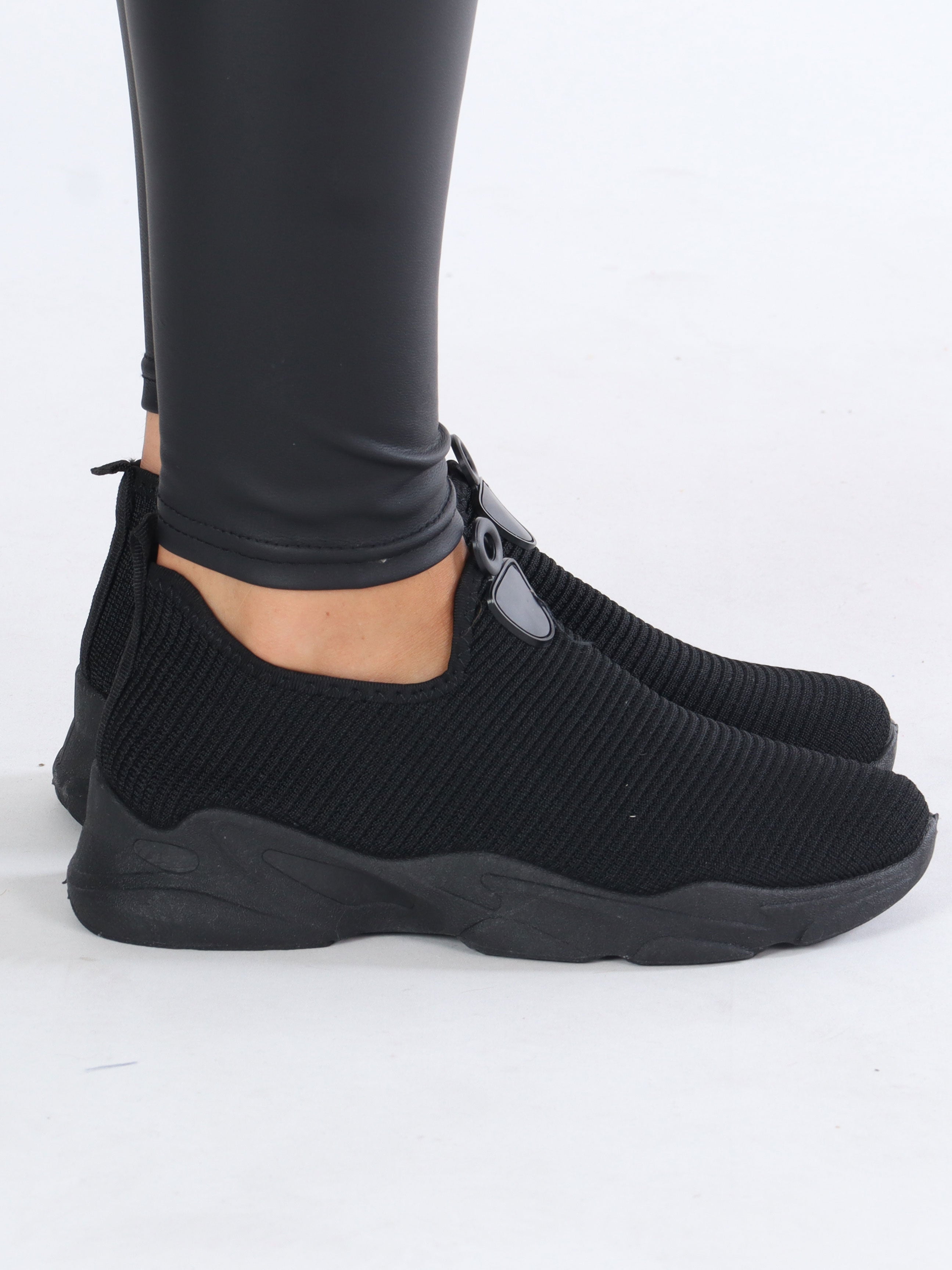 Maggie - Simple sokkesneakers i ribbet look